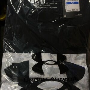 Under Armour Men's Dark Tee